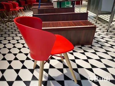 6st matstolar av märket Calligaris