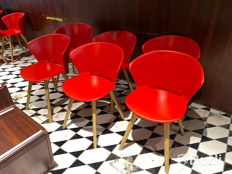 6st matstolar av märket Calligaris