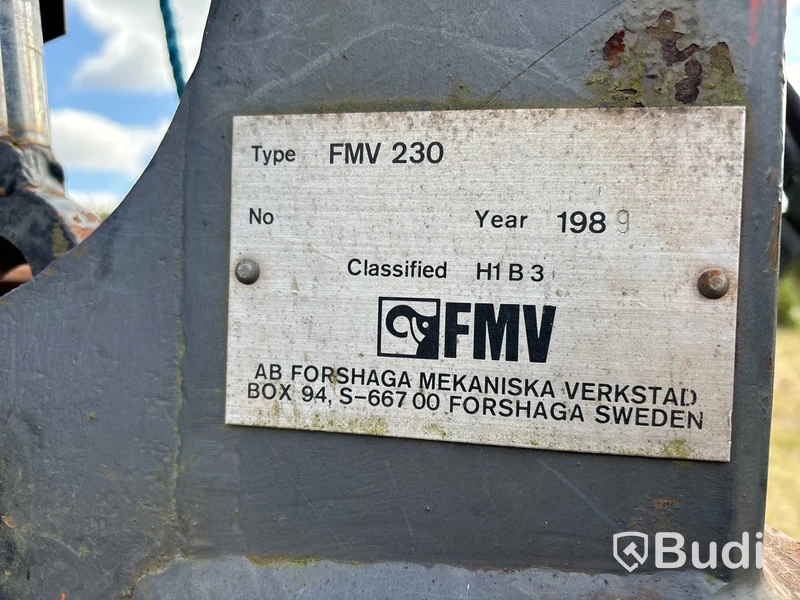 Skogsvagn Moheda med FMV 230 kran