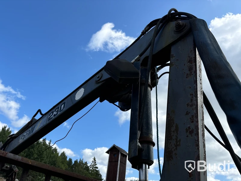 Skogsvagn Moheda med FMV 230 kran