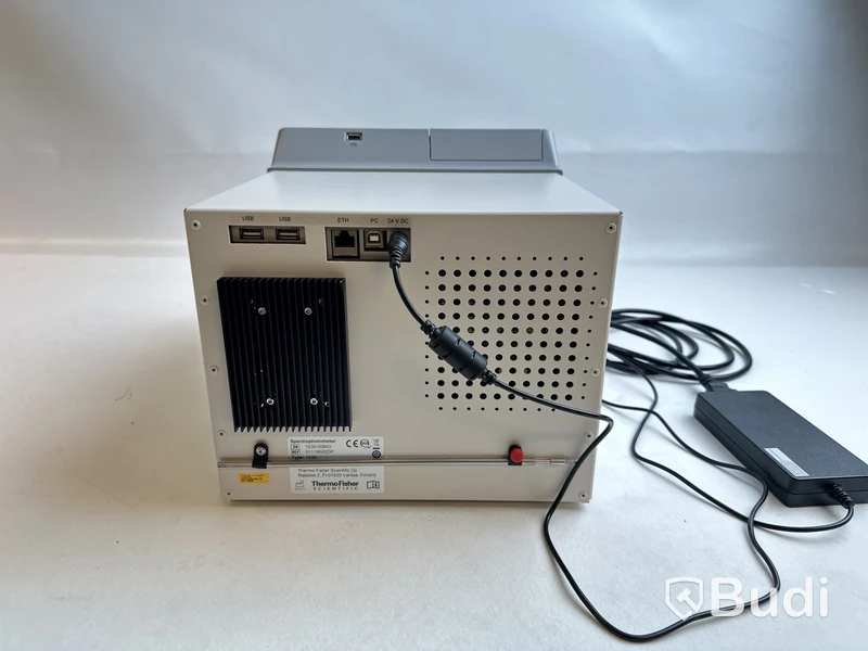 Spektrofotometer Termo Fisher scientific, Multiskan Sky 1530