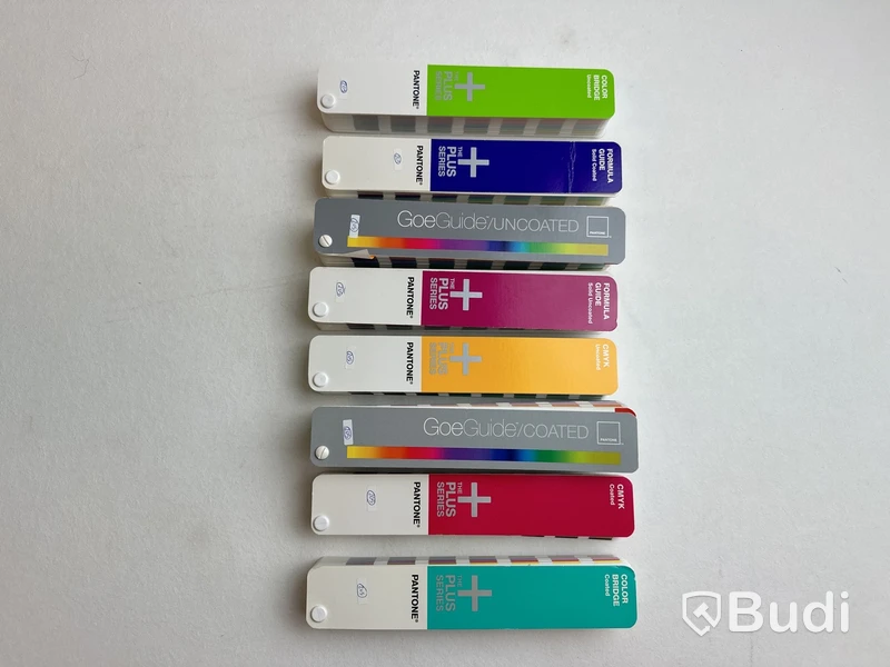 Färgfläktar Pantone plus serie