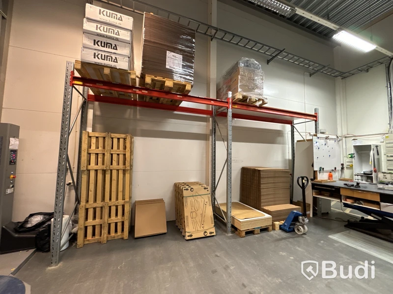 Pallstallage, 2 sektioner ca 6 m brett