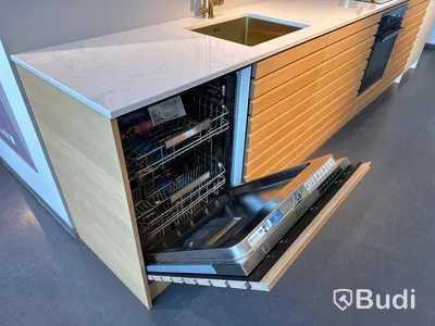 Kök, Kvik Mano Cima & Veda ord. pris. ca 160.000 kr.
