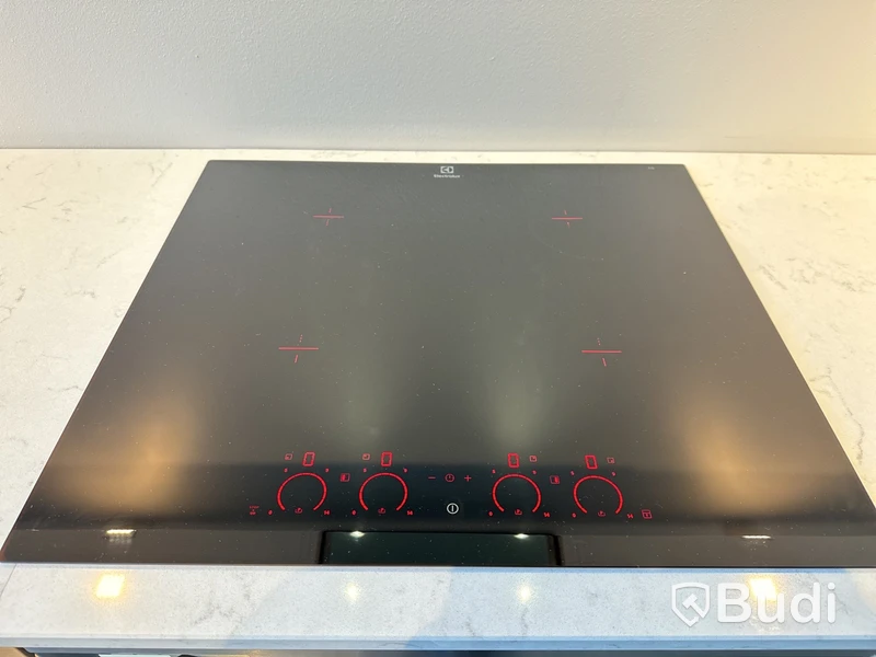 Induktionshäll, Electrolux HKB670MF ord. pris. ca 12.809 kr.