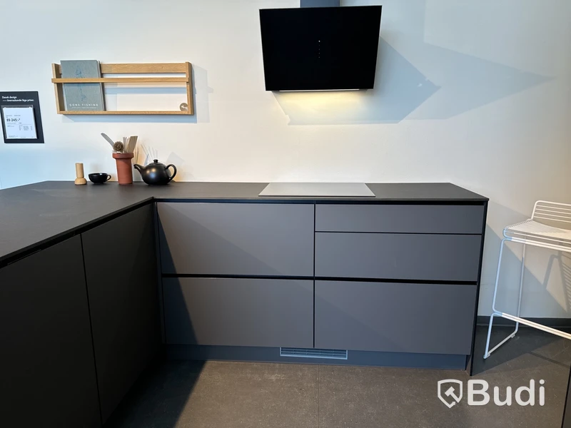 Kök, Kvik Prato ord. pris. ca 125.000 kr.