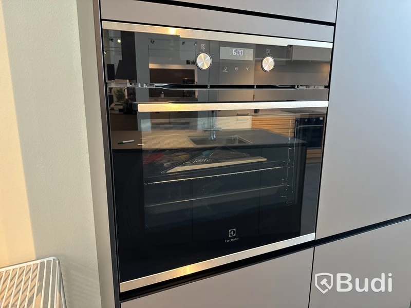 Ugn, Electrolux CKP700X ord. pris. 8.990 kr.
