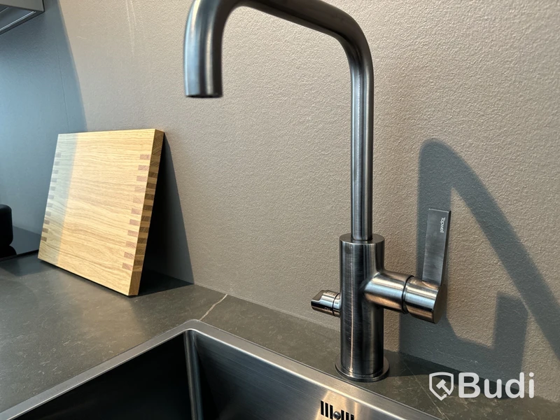Kök, Kvik Veda Touch Light Oak ord. pris. ca 80.000 kr.