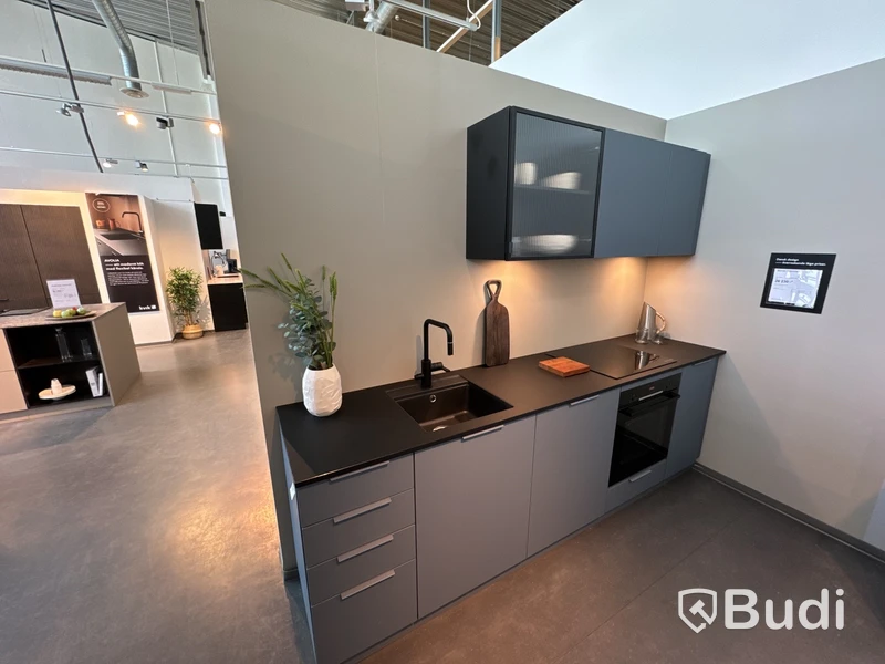 Kök, Kvik Bordo Arizona ord. pris. ca 48.000 kr.