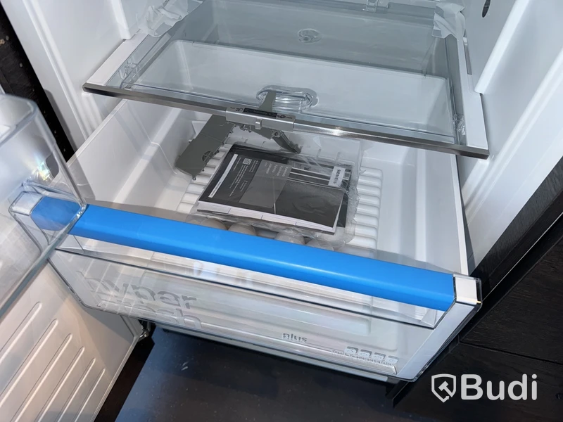 Integrerad kyl, Siemens KI81RADE0. ord. pris. ca 12.500 kr.