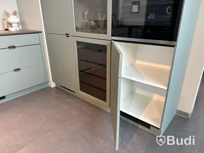 Kök, Kvik Ombra Grön ord. pris. ca 113.000 kr.