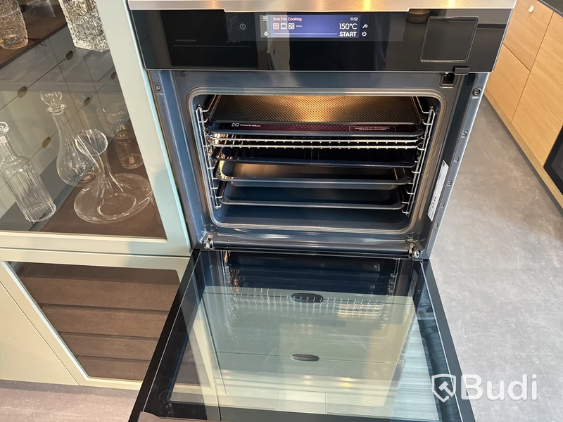 Ugn, Electrolux CKS1085X ord. pris. ca 28.425 kr.