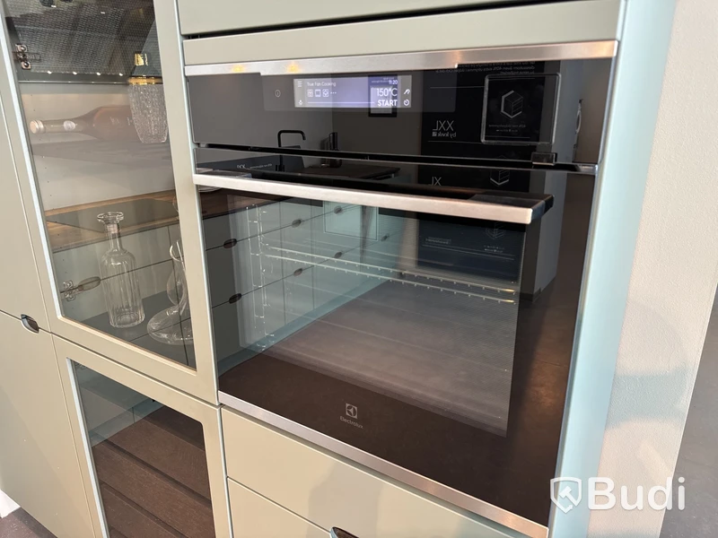 Ugn, Electrolux CKS1085X ord. pris. ca 28.425 kr.