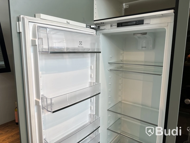 Integrerad Kyl, Electrolux LRB3DE18C ord. pris. ca 12.990 kr.