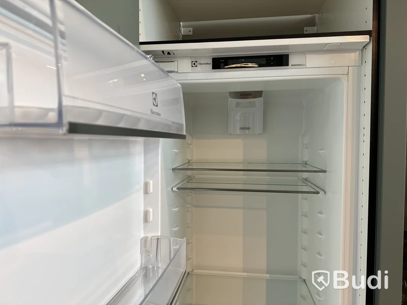 Integrerad Kyl, Electrolux LRB3DE18C ord. pris. ca 12.990 kr.