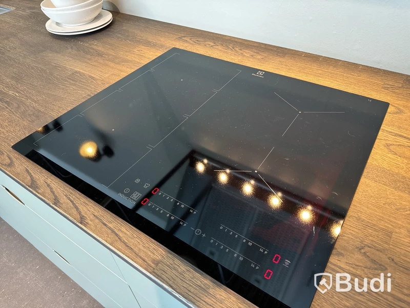 Induktionshäll, Electrolux HKK670MF ord. pris. ca 12.707 kr.
