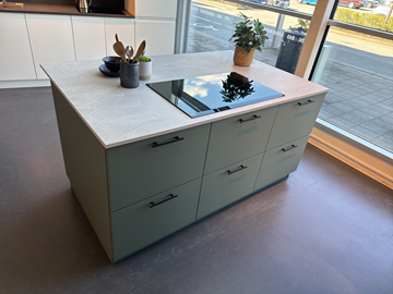 Köksö, Kvik Veda Grön ord. pris. ca 50.000 kr.