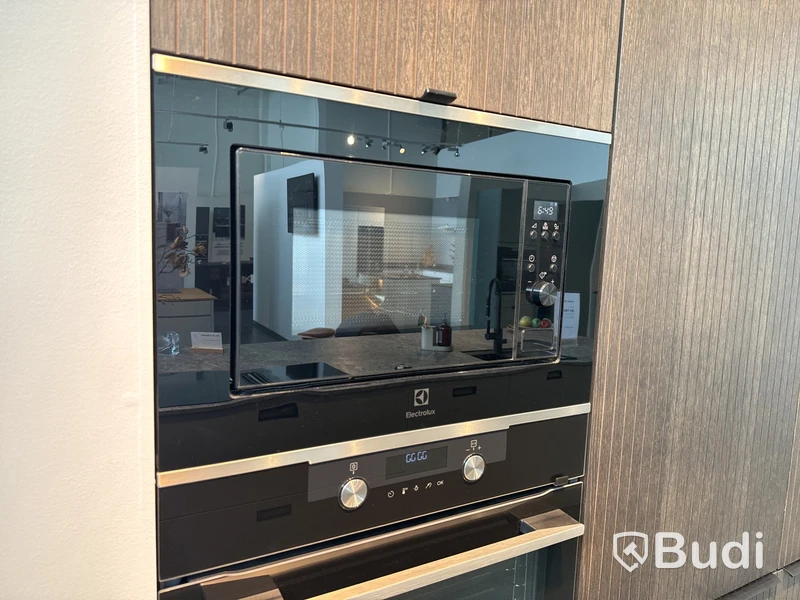 Mikrovågsugn, Electrolux LMS2173EMX ord. pris. ca 4.995 kr.