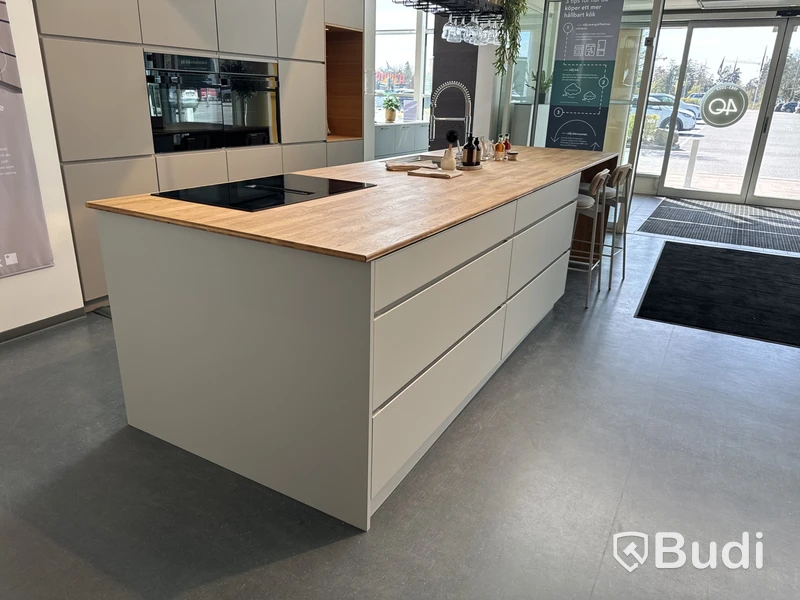Köksö, Kvik Mano Arizona Beige ord. pris. ca 160.000 kr