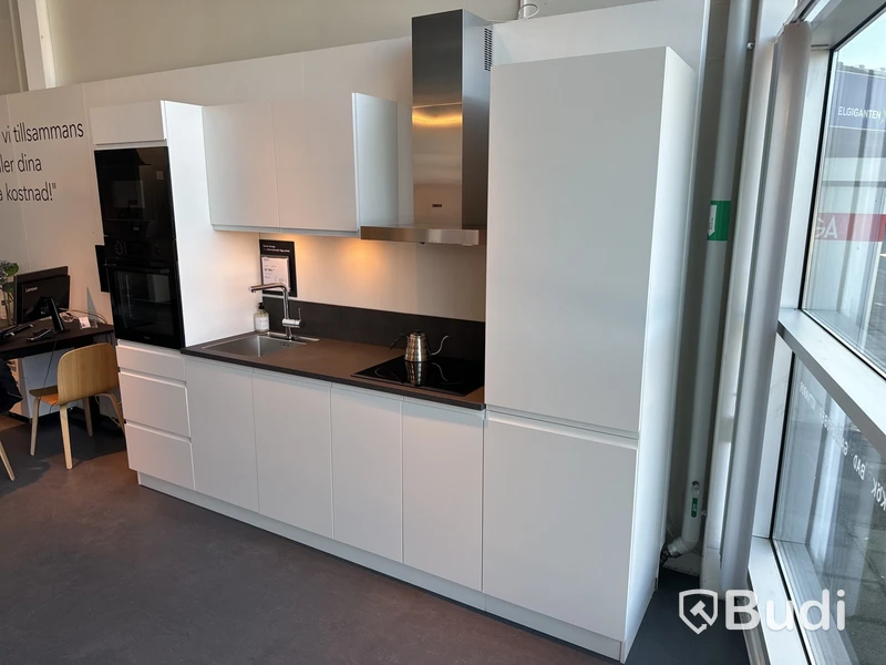 Kök, Kvik Noliam ord. pris. ca 55.000 kr.