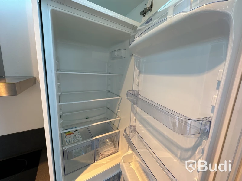 Integrerad kyl & frys, ZANUSSI ZBB28430SL ord. pris. ca 7.899 kr.