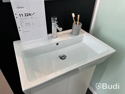 Badrumskommod, Kvik Noliam ord. pris. ca 10.000 kr