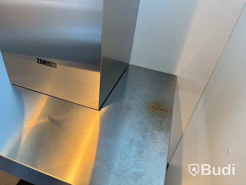 Köksfläkt, ZANUSSI ZHB60460XA ord. pris. ca 2.909 kr.