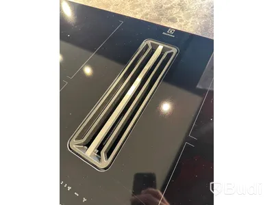 Induktionshäll med inbyggd fläkt, Electrolux HHKB870S ord. pris. ca 17.999 kr.
