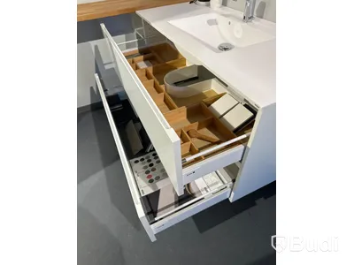 Badrumsinredning, Kvik Mano ord. pris. ca 14.000 kr.