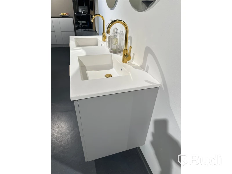 Dubbelkommod med speglar, Kvik Veda Pure Grey ord. pris. ca 17.000 kr.