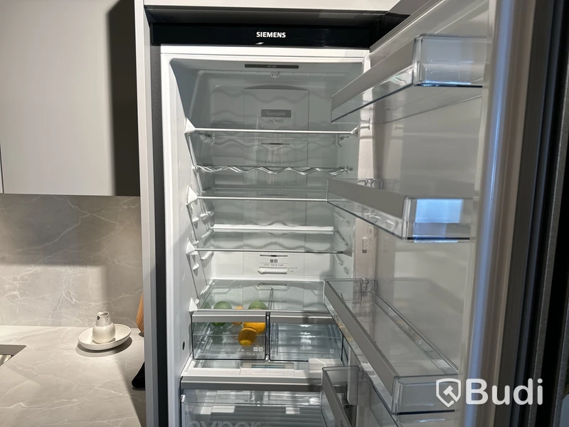 Fristående kyl & frys, Siemens KG39N7XEB ord. pris. ca 12. 999 kr.