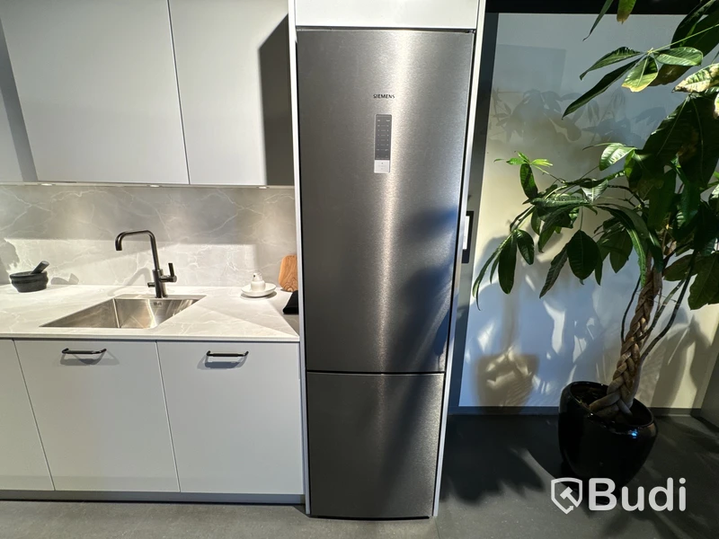 Fristående kyl & frys, Siemens KG39N7XEB ord. pris. ca 12. 999 kr.