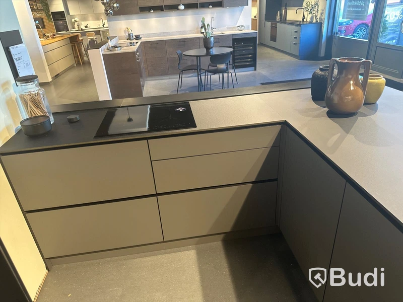 Kök, Kvik Prato Grey ord. pris. ca 130.000 kr.