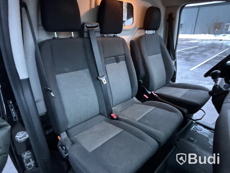 Ford Transit Custom 2.2 TDCi | Manuell | 16926 mil | 2015