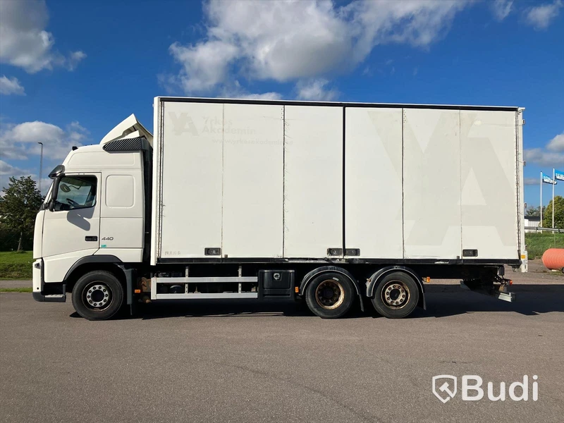 Lastbil VOLVO FH 440 6x2-2009 | Ekeriskåp öppningsbar på båda sidor - EXPORT