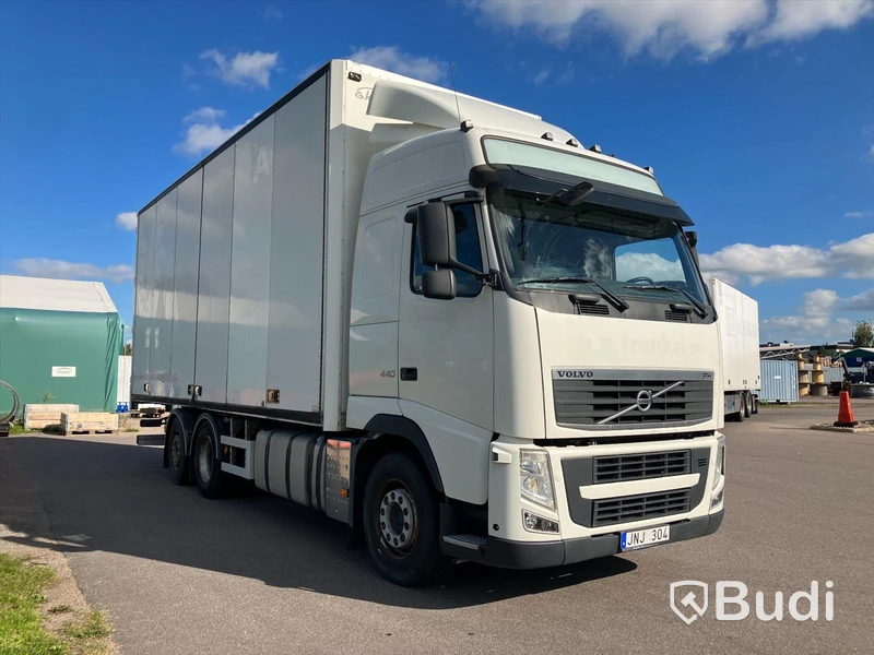 Lastbil VOLVO FH 440 6x2-2009 | Ekeriskåp öppningsbar på båda sidor - EXPORT