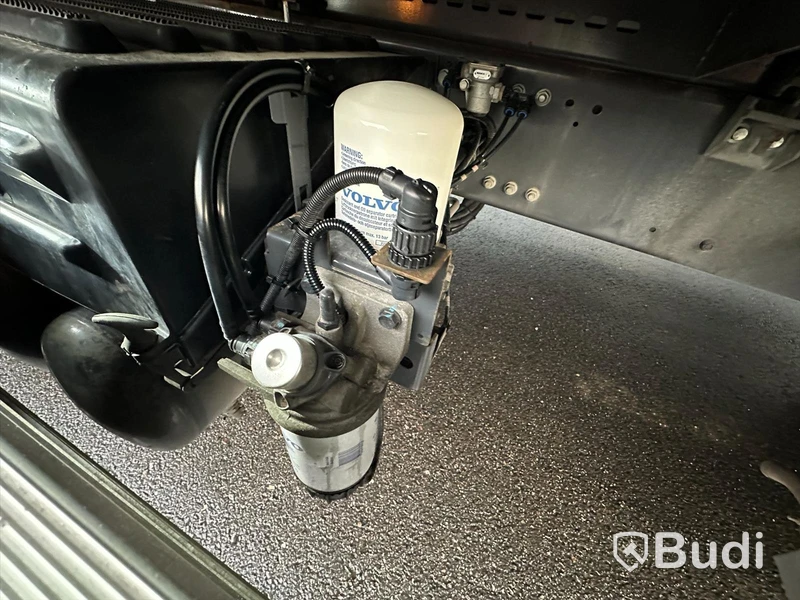 Lastbil Volvo FE 280 4x2 | 2018 | Skåp VAK med öppningsbarsida | Endast 7700 Mil
