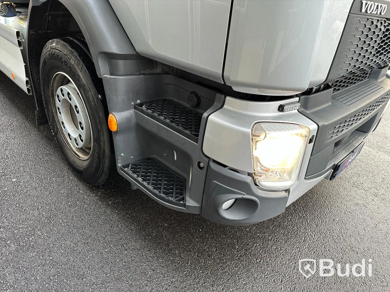 Lastbil Volvo FE 280 4x2 | 2018 | Skåp VAK med öppningsbarsida | Endast 7700 Mil