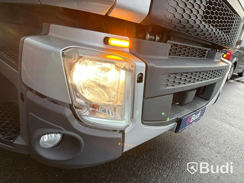 Lastbil Volvo FE 280 4x2 | 2018 | Skåp VAK med öppningsbarsida | Endast 7700 Mil