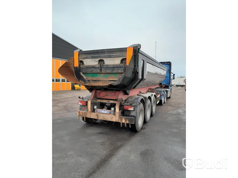 Dragbil Scania R560 6x2 -2010 med Zorzi trailer -2006 -