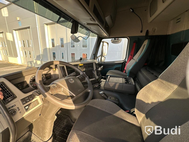 Lastbil Volvo FM 410 6x2 | SKAB | Öppningsbar sida |
