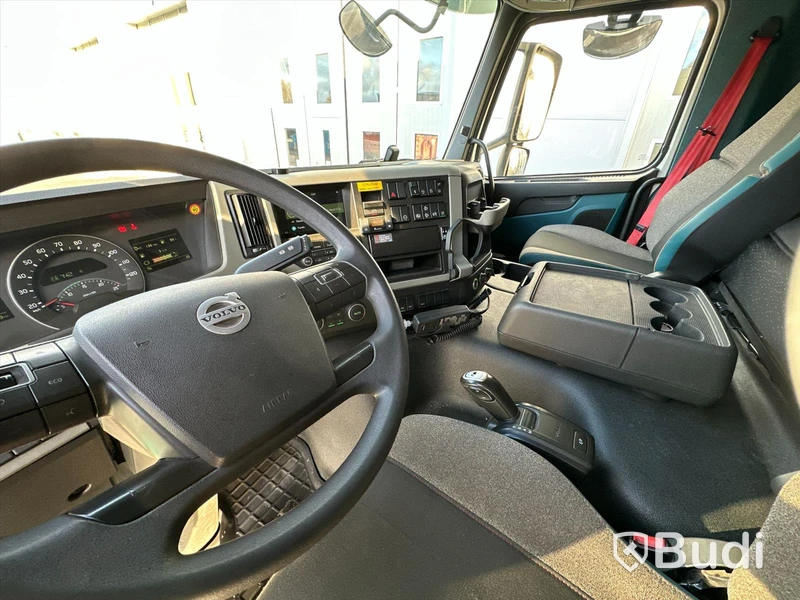 Lastbil Volvo FM 410 6x2 | SKAB | Öppningsbar sida |