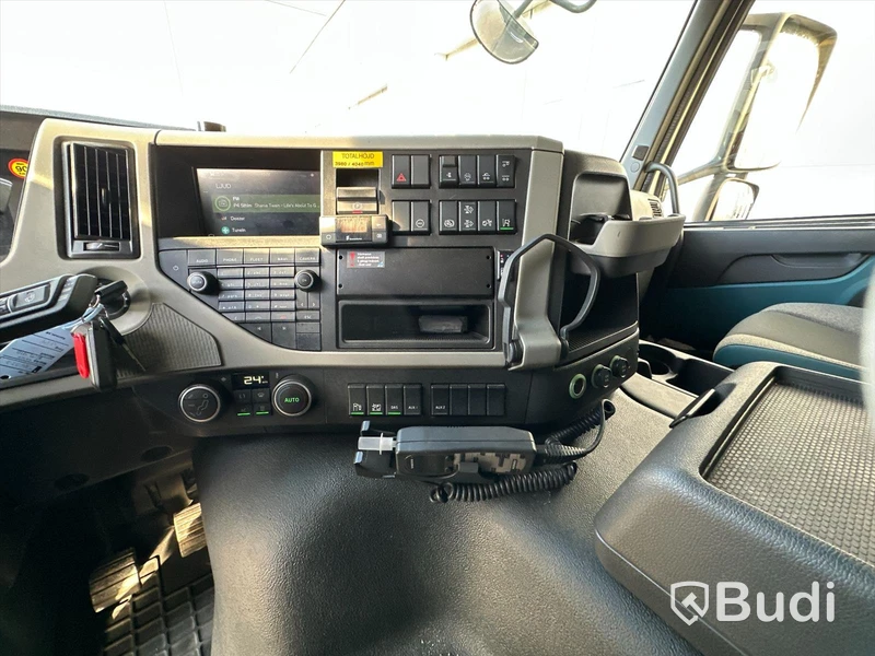 Lastbil Volvo FM 410 6x2 | SKAB | Öppningsbar sida |