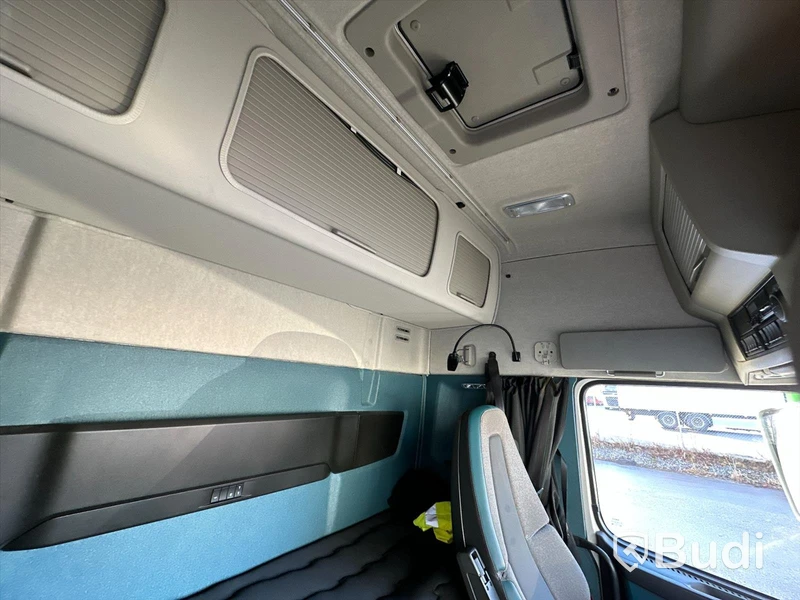 Lastbil Volvo FM 410 6x2 | SKAB | Öppningsbar sida |