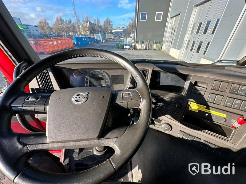 Betongbil Volvo FMX 330 6x2 | Saraka byggnation | 2017 | Endast 139100km