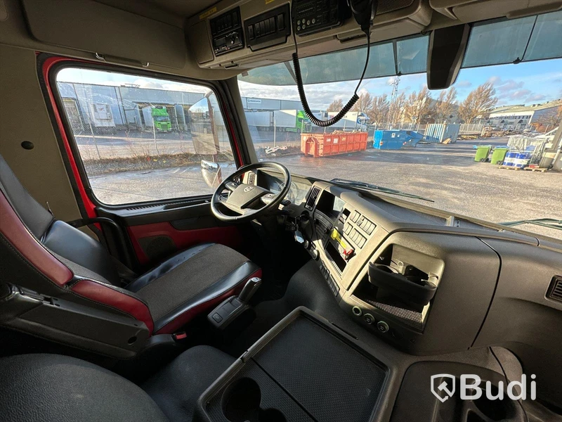 Betongbil Volvo FMX 330 6x2 | Saraka byggnation | 2017 | Endast 139100km