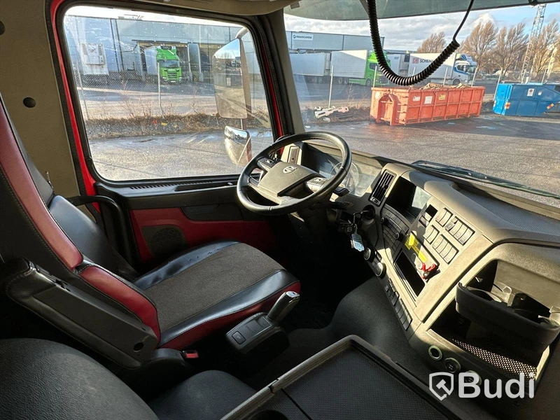 Betongbil Volvo FMX 330 6x2 | Saraka byggnation | 2017 | Endast 139100km