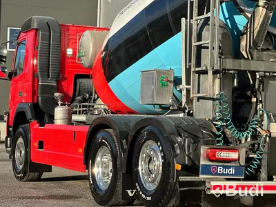 Betongbil Volvo FMX 330 6x2 | Saraka byggnation | 2017 | Endast 139100km