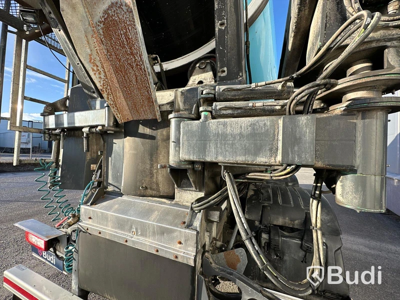 Betongbil Volvo FMX 330 6x2 | Saraka byggnation | 2017 | Endast 139100km