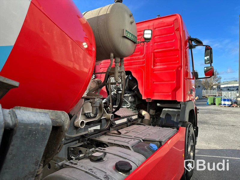 Betongbil Volvo FMX 330 6x2 | Saraka byggnation | 2017 | Endast 139100km
